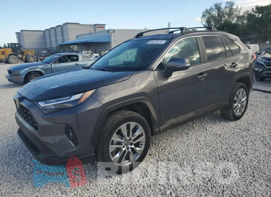 2T3C1RFV1RC290812 Photo# 1