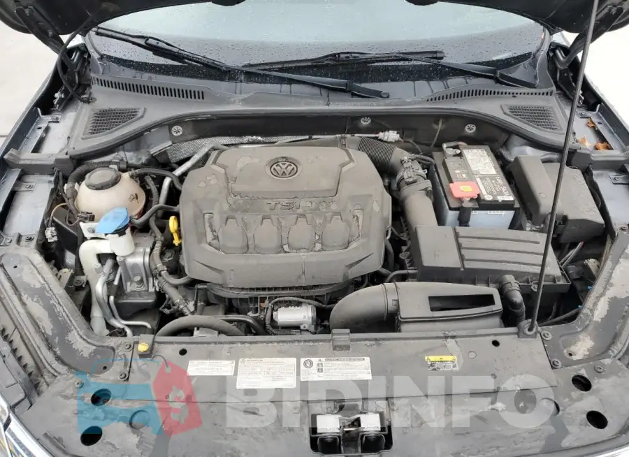 1VWMA7A31LC020130 Photo# 11