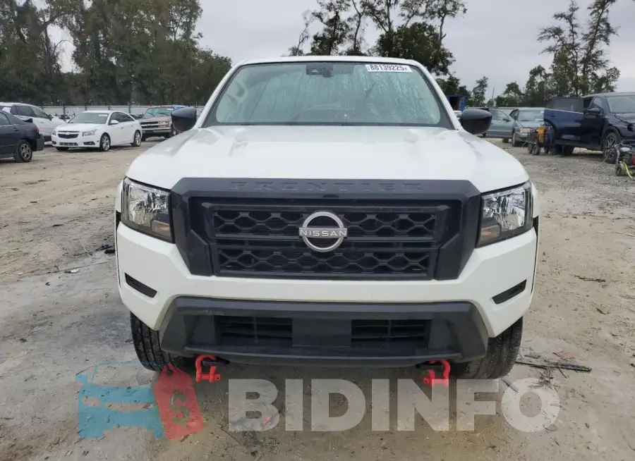 1N6ED1EK9NN694964 Photo# 5