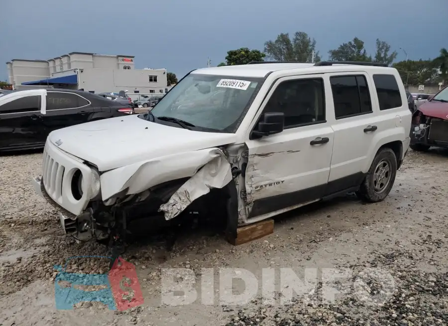 1C4NJPBB1HD130772 Photo# 1