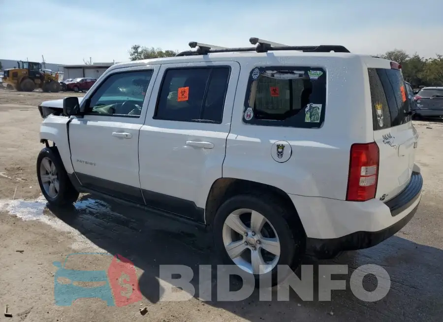 1C4NJPFB6GD589742 Photo# 2