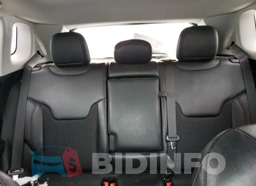 3C4NJDDB3LT184685 Photo# 10