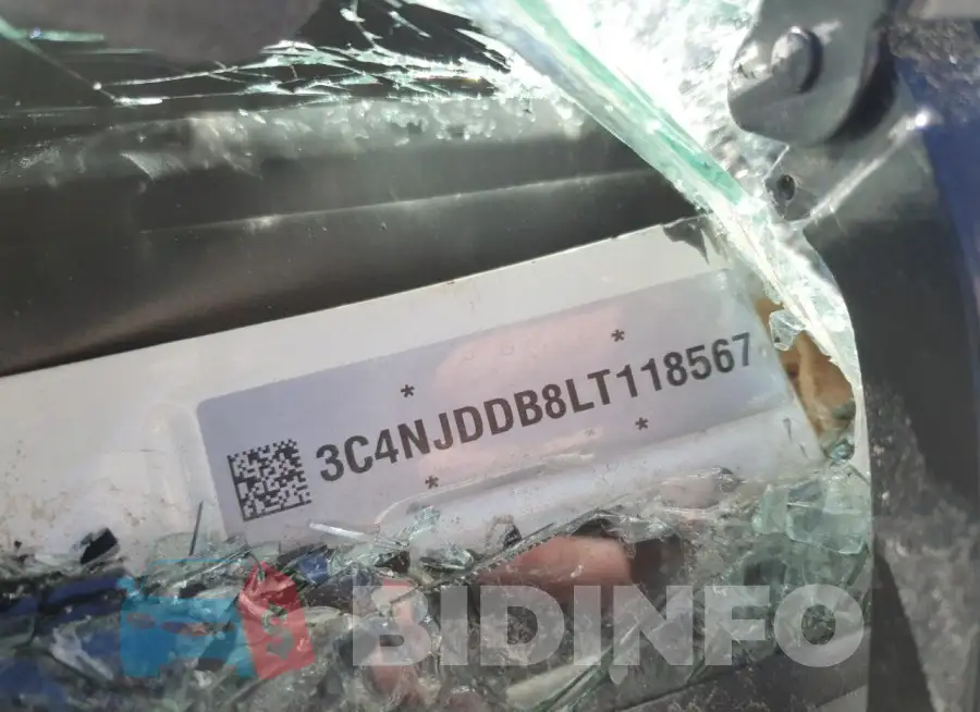 3C4NJDDB8LT118567 Photo# 13