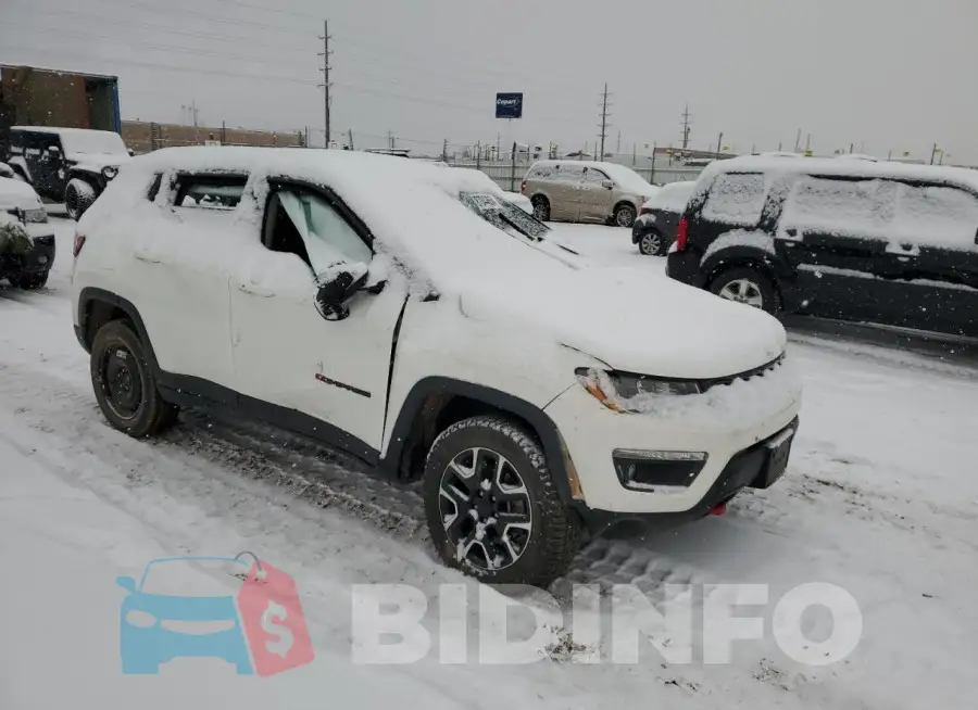 3C4NJDDB8LT118567 Photo# 4