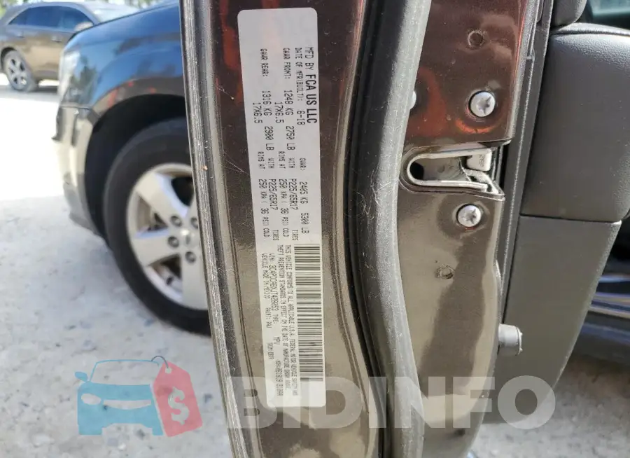 3C4PDCABXJT428053 Photo# 14
