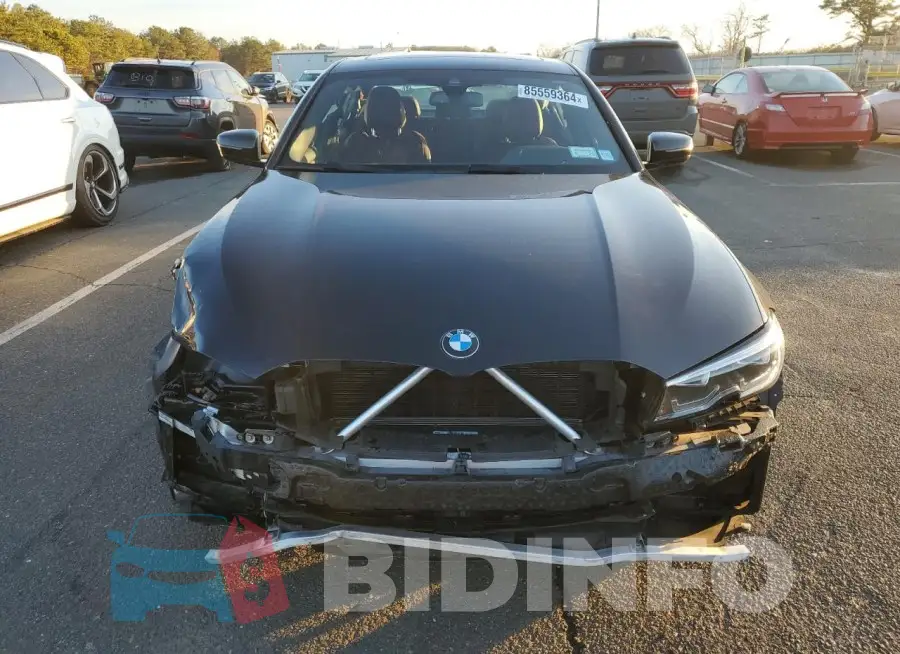 3MW5R7J06N8C40845 Photo# 5