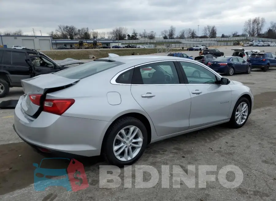 1G1ZD5ST1JF252217 Photo# 3