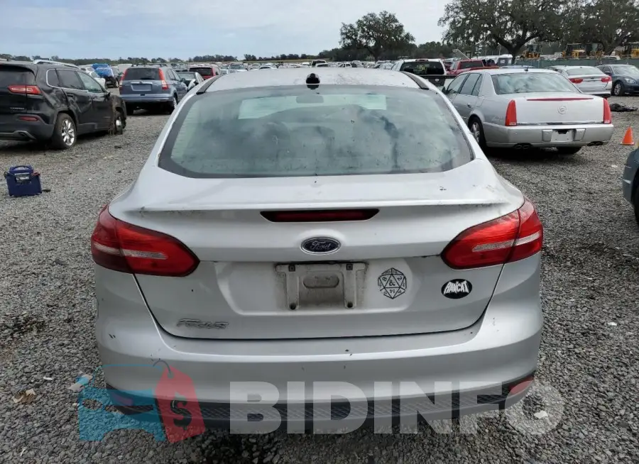 1FADP3E23JL266126 Photo# 6