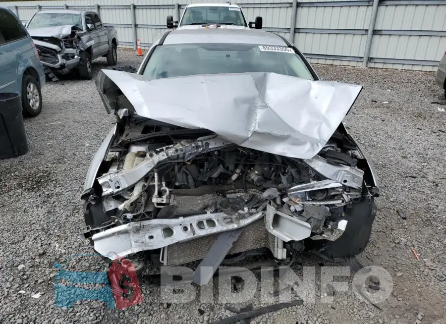 1FADP3E23JL266126 Photo# 5