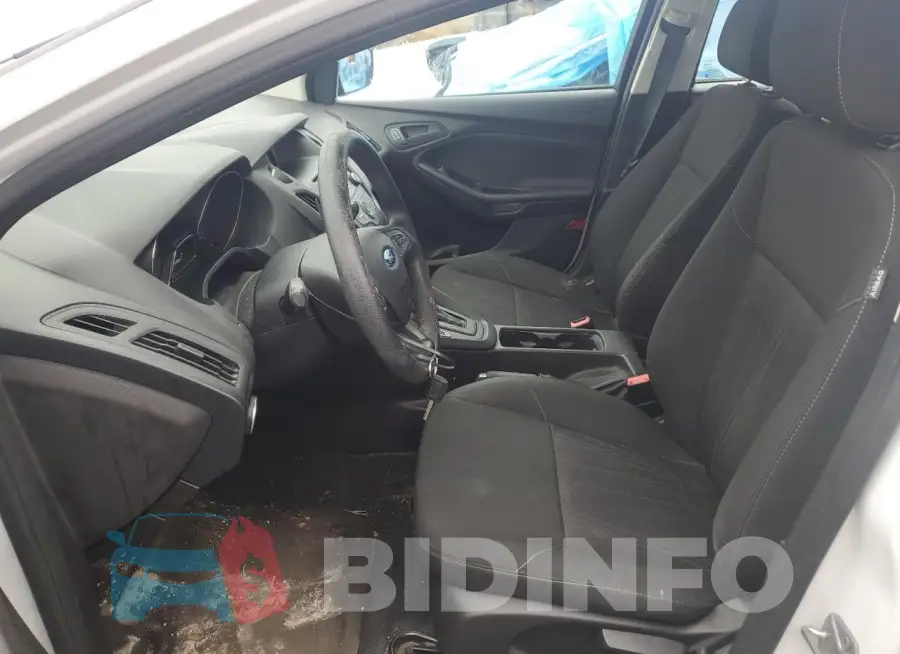 1FADP3E25GL373204 Photo# 7