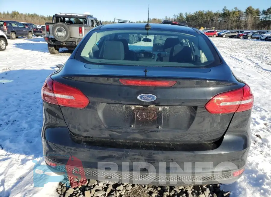 1FADP3F20GL400825 Photo# 6