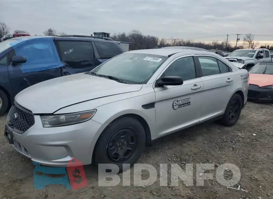 1FAHP2L89JG104576 Photo# 1