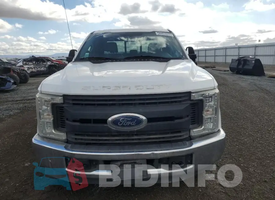 1FT7X2A62HED53069 Photo# 5