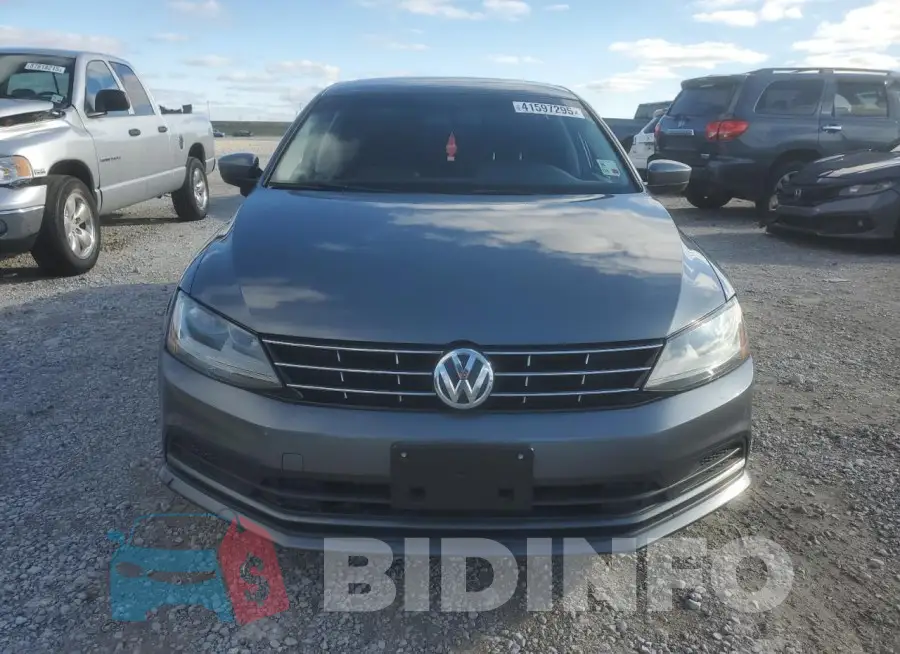 3VW2B7AJ7JM214322 Photo# 5