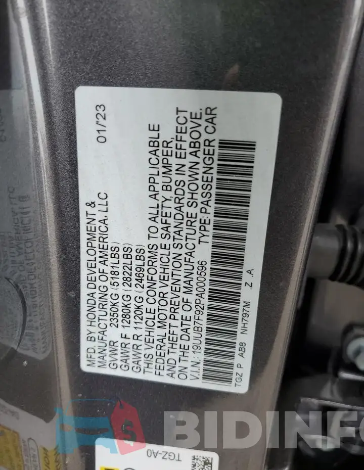 19UUB7F92PA000596 Photo# 13