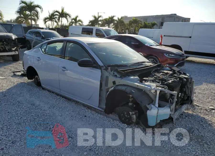 1N4BL4CV8PN422471 Photo# 4