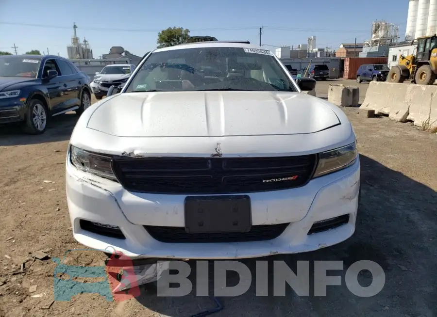 2C3CDXBG3PH572713 Photo# 5