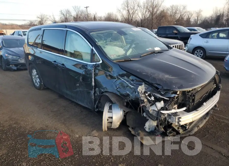 2C4RC1BGXPR613158 Photo# 4