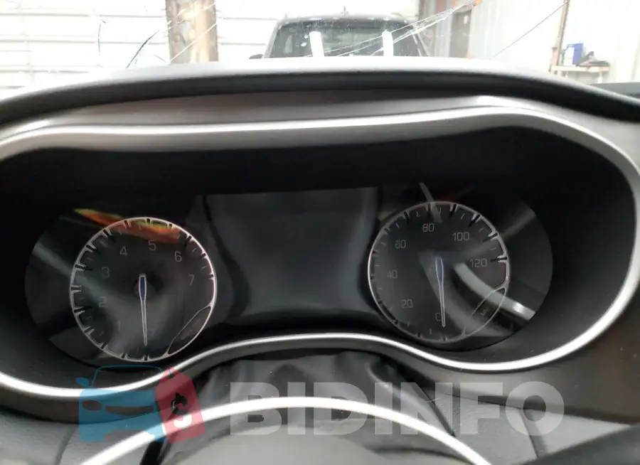 2C4RC1BGXRR136041 Photo# 9