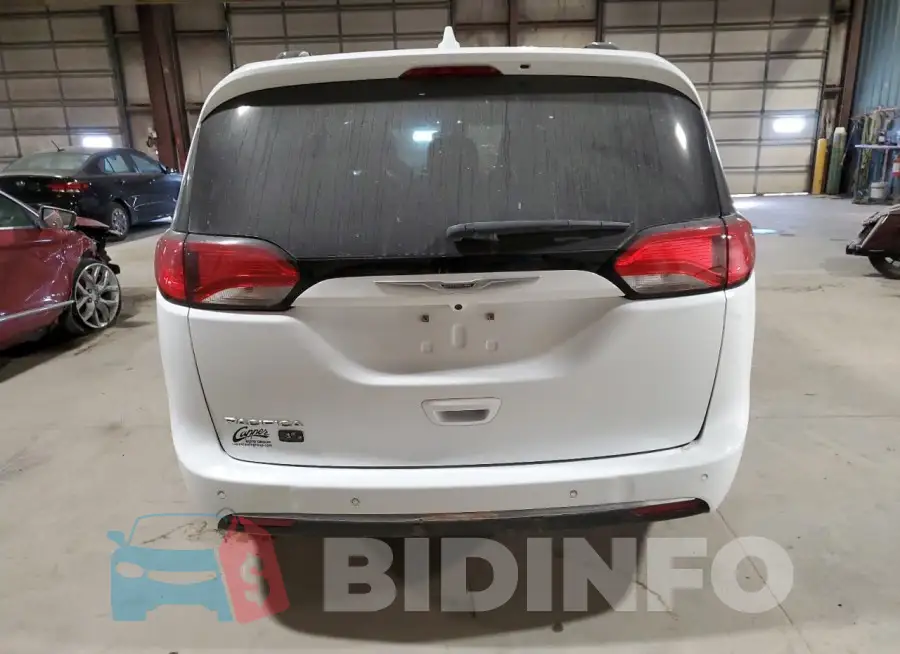2C4RC1EG3LR110268 Photo# 6