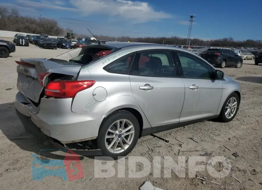 1FADP3F26JL204671 Photo# 3