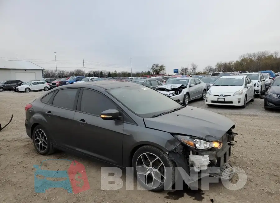 1FADP3H2XHL281888 Photo# 4