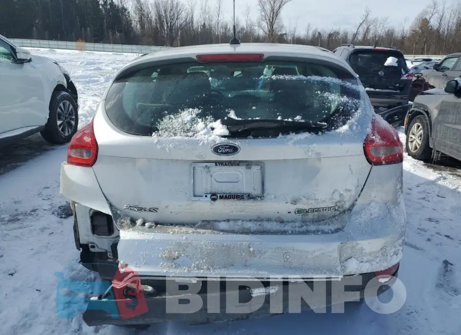 1FADP3R42GL380784 Photo# 6