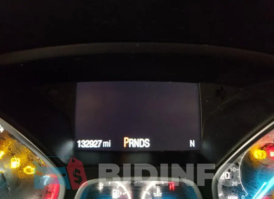 1FMCU9GD5HUD85599 Photo# 9