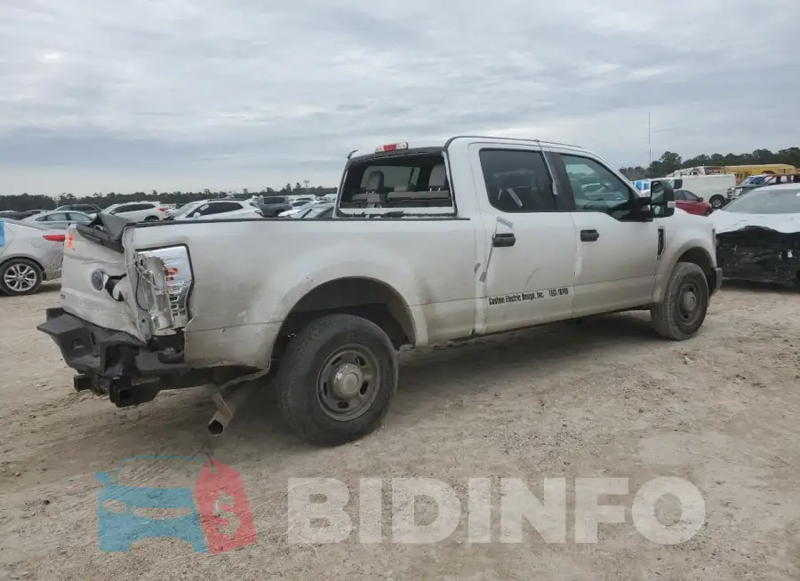 1FT7W2A63JEB31682 Photo# 3