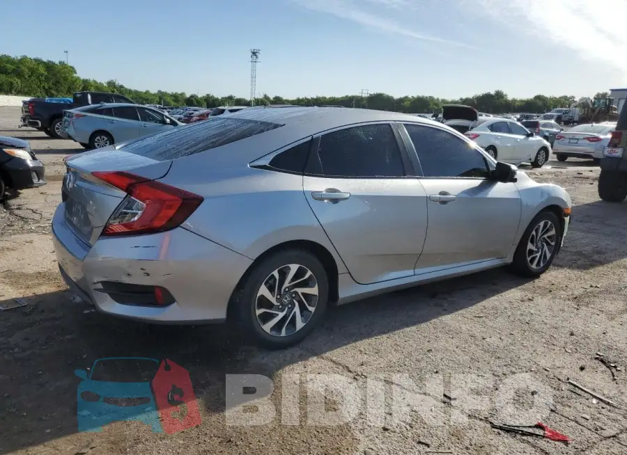 19XFC2F70GE097168 Photo# 3