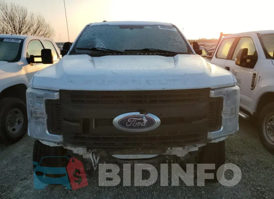 1FT7W2B62KEC78169 Photo# 5