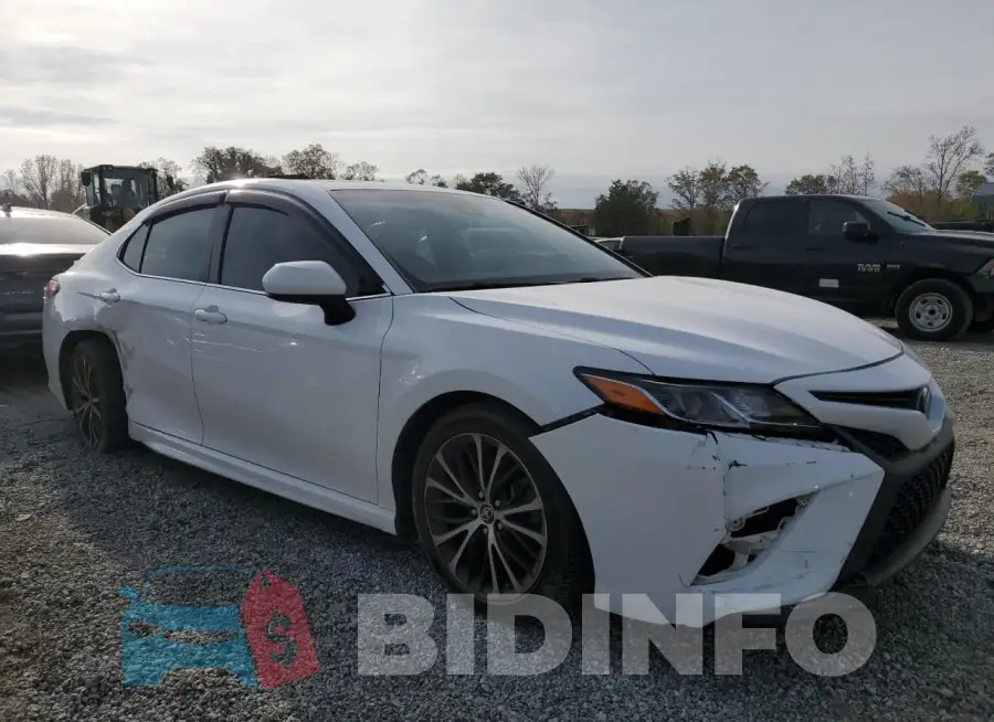 4T1B11HK0JU131128 Photo# 4