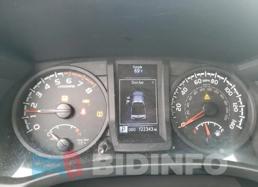 5TFAX5GN9JX126090 Photo# 9