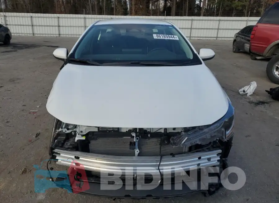 5YFB4MDE9RP195948 Photo# 5