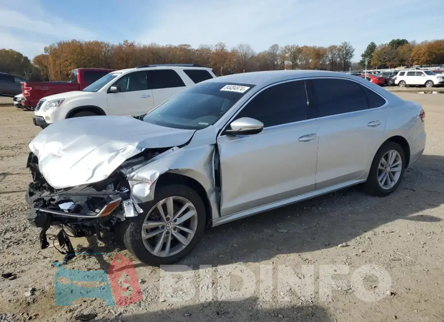 1VWSA7A32LC014019 Photo# 1