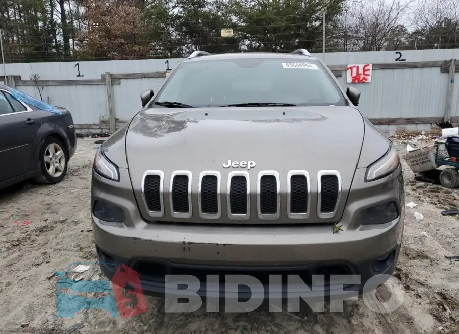 1C4PJMCB3HW583981 Photo# 5