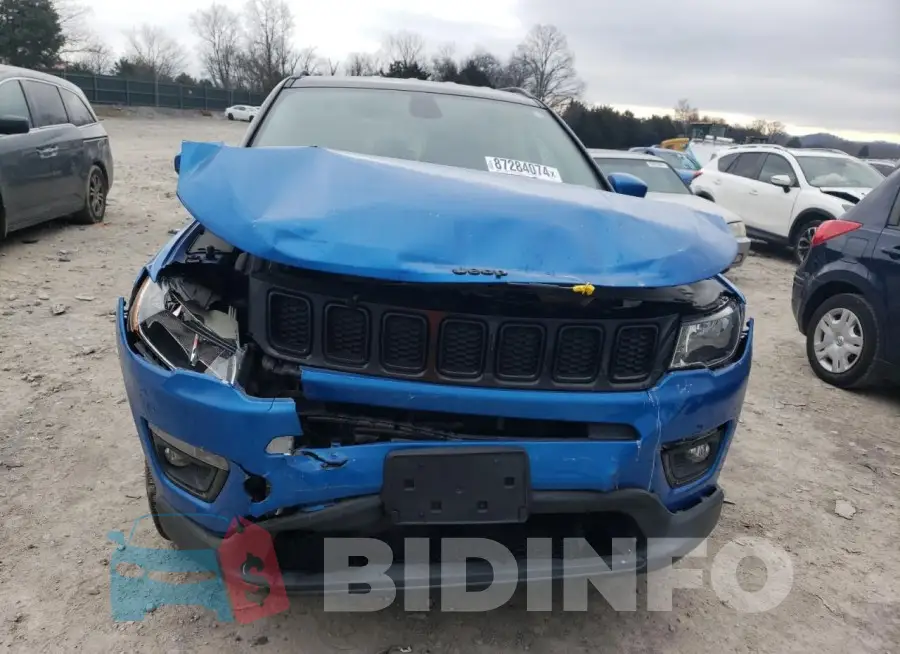 3C4NJDBBXJT401214 Photo# 5