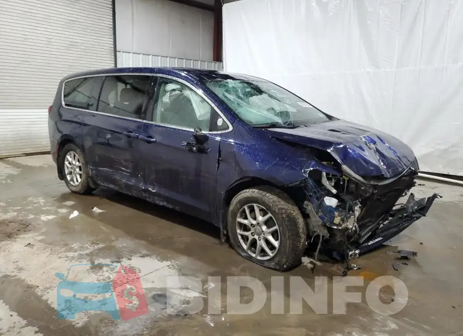 2C4RC1DG3HR720163 Photo# 4