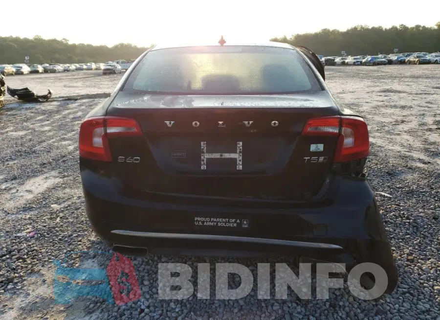 LYV402TM6HB141844 Photo# 6
