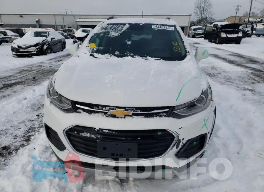 3GNCJPSB3KL258642 Photo# 4