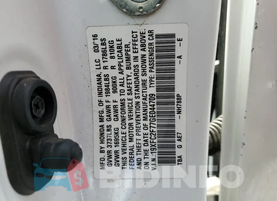 19XFC2F77GE044709 Photo# 12