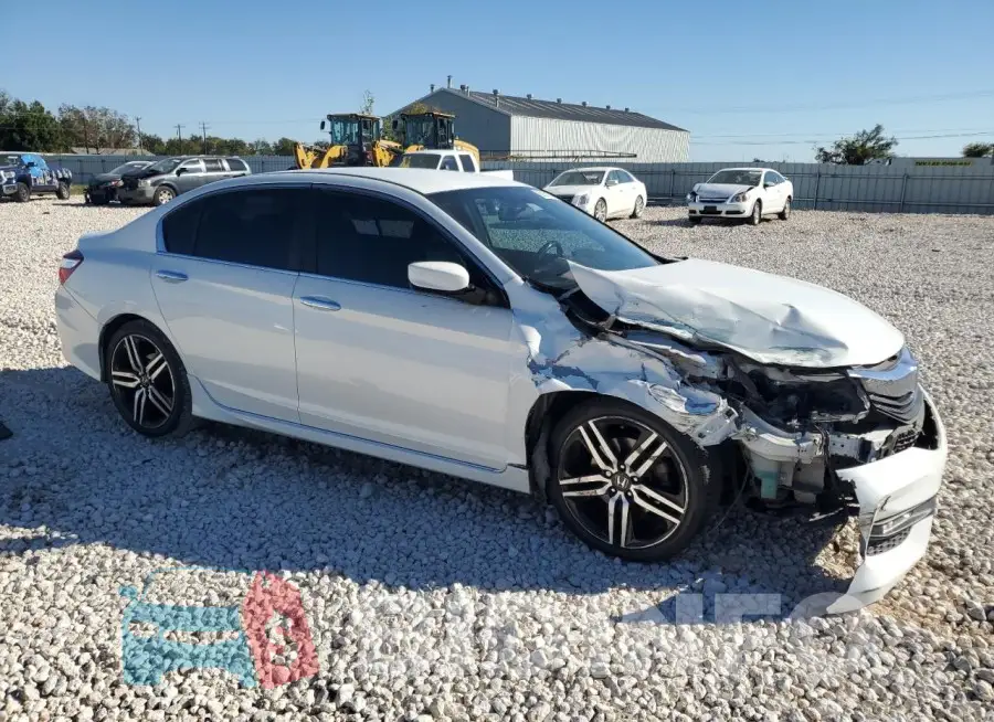 1HGCR2F55HA097429 Photo# 4