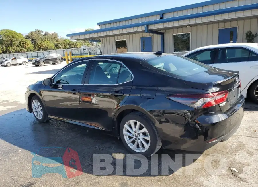 4T1C11AK6PU819027 Photo# 2