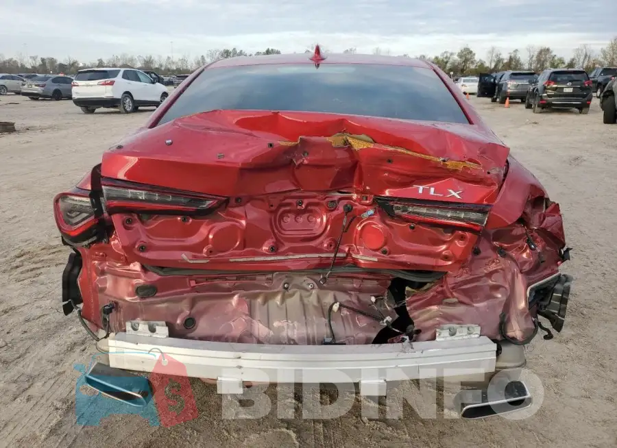 19UUB5F58PA001737 Photo# 6