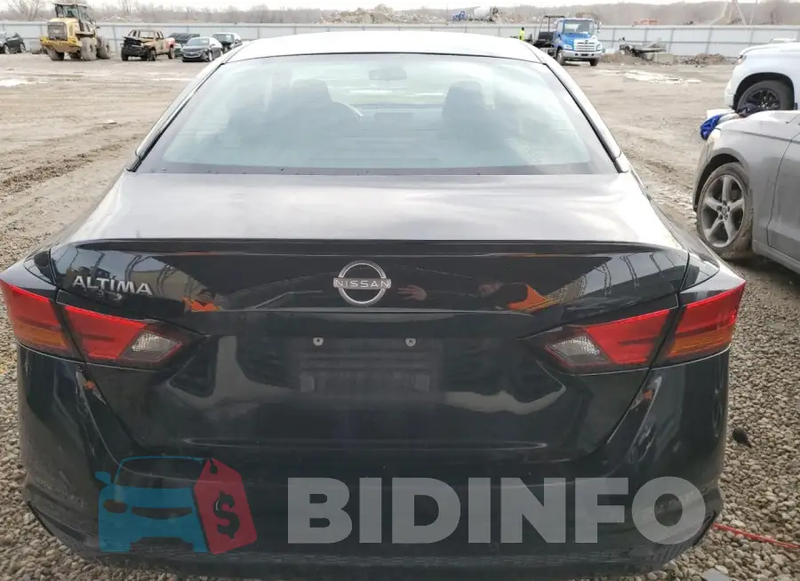 1N4BL4BV2PN329818 Photo# 6