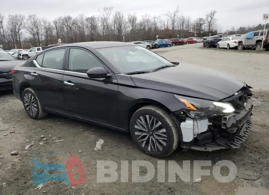 1N4BL4DW0RN352586 Photo# 4