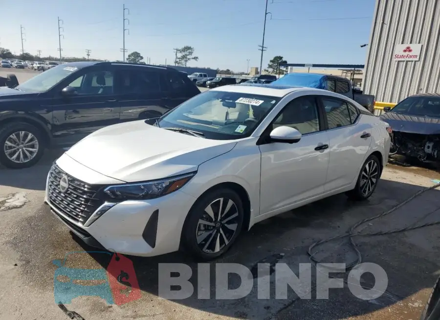 3N1AB8CV2RY334802 Photo# 1