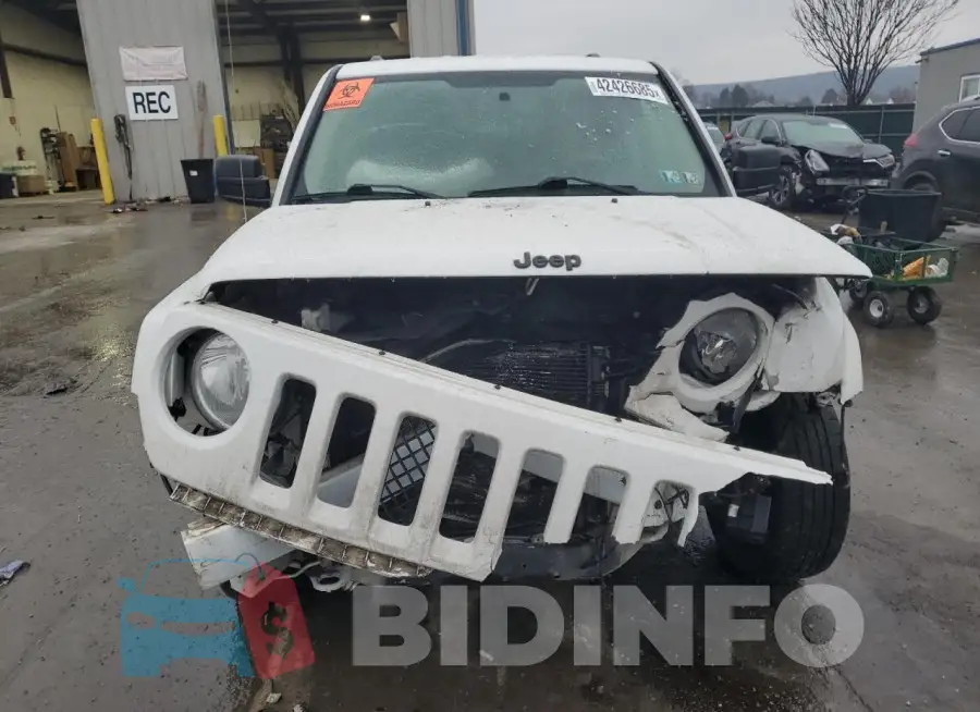 1C4NJRBB1HD144909 Photo# 5