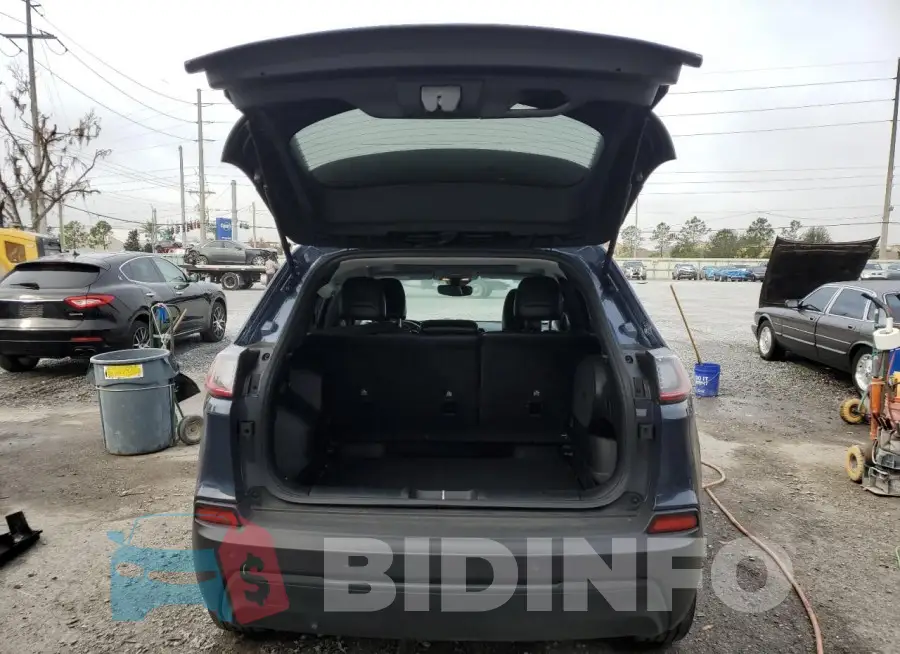 1C4PJLLB0MD114864 Photo# 6