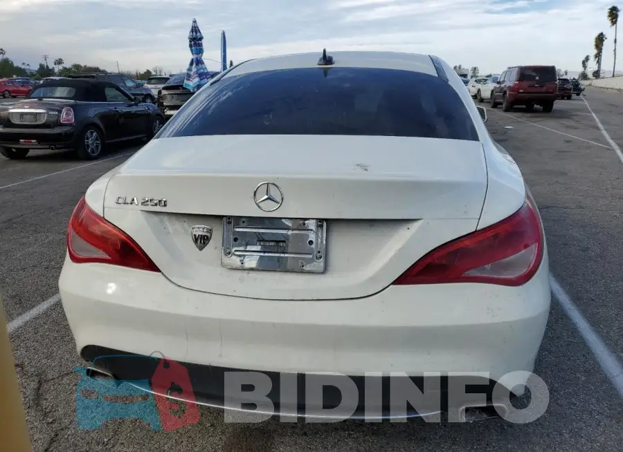 WDDSJ4EB0GN331817 Photo# 6